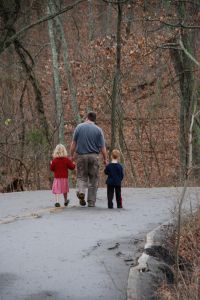 father-and-children-on-a-walk-1145736-m.jpg